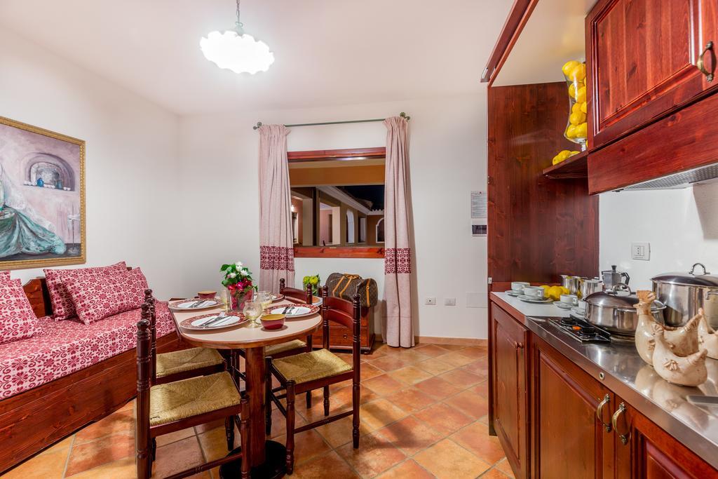 Residence Sos Alinos Кала Либерото Екстериор снимка