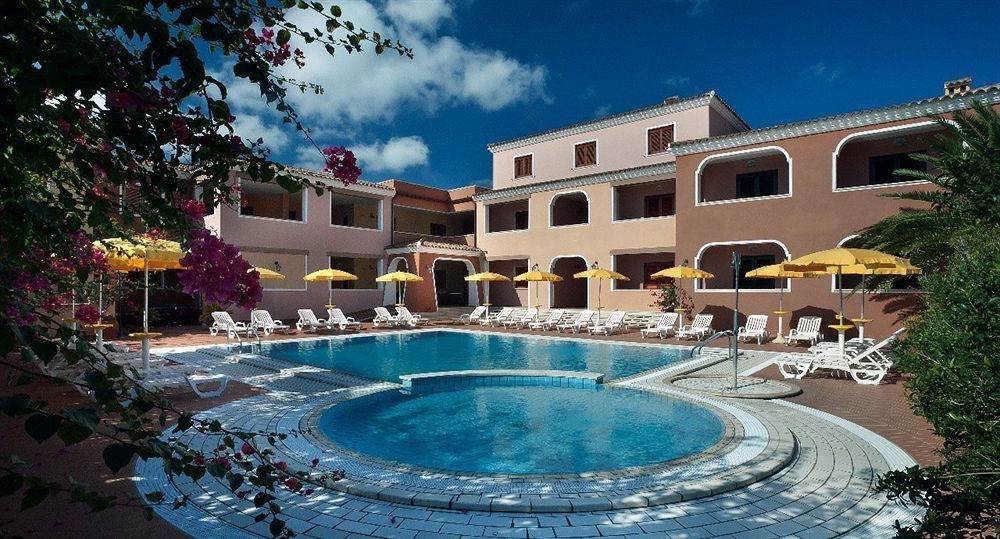 Residence Sos Alinos Кала Либерото Екстериор снимка