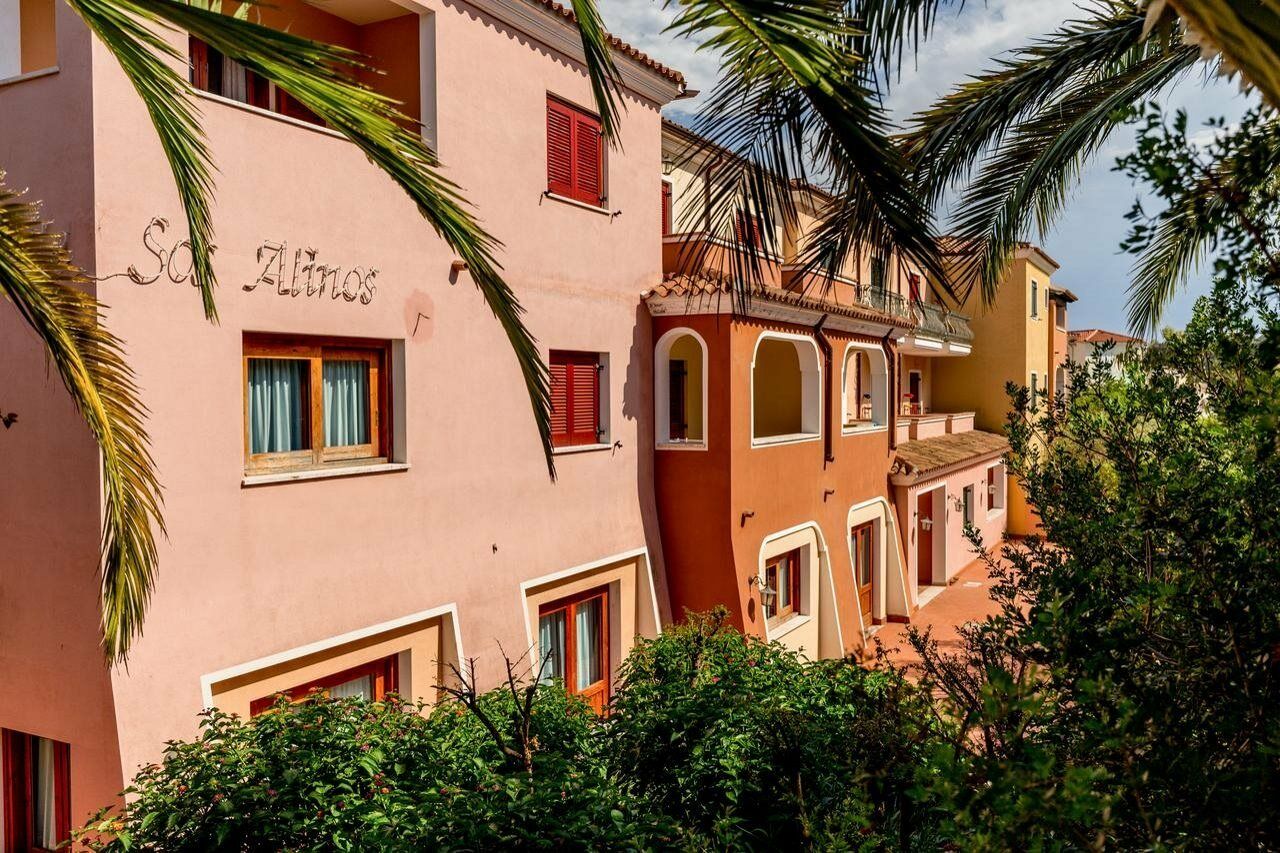 Residence Sos Alinos Кала Либерото Екстериор снимка